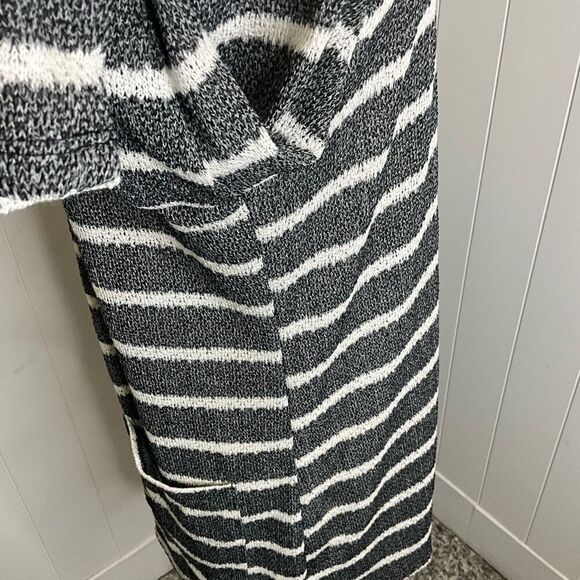 B Flawless Women's Size Large Grey White Striped Open Front Cardigan Sweater - Picture 9 of 12